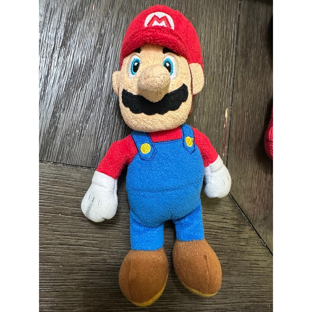 Mario Brothers 8in Plush‎ Toy (Smiling)